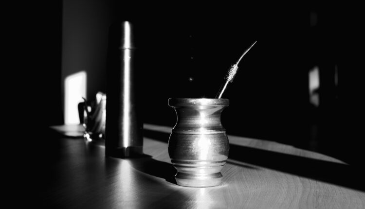 work-coffee-black-and-white-tea-glass-dark-624608-pxhere.com